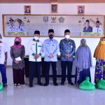 Bupati Waykanan Mengukuhkan UPZ dan Menyerahkan Bantuan Modal UMKM