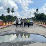 Jalan Berlubang di Jalinsum Way Kanan, Kapolres Menghimbau Pengendara Berhati-hati Saat Melintas