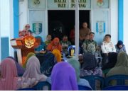 Bupati Ayu Asalasiyah Hadiri dan berikan Arahan pada Kegiatan Gerakan Posyandu Aktif di Kampung Way Pisang