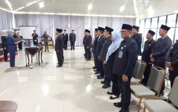 Bupati Ayu Melantik 3 Pejabat dan Sekaligus Menandatangani Fakta Integritas 12 Pejabat di Lingkungan Pemkab Way Kanan