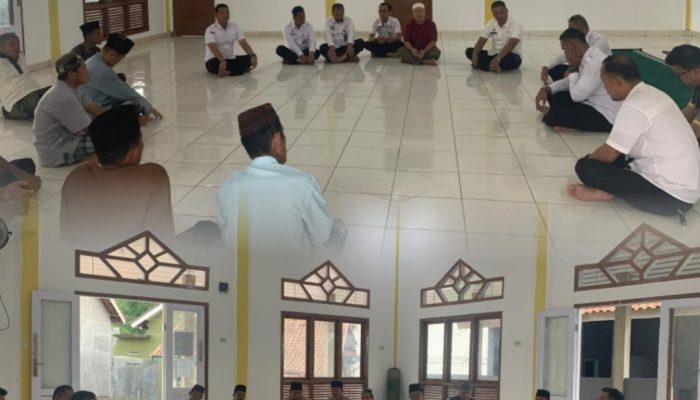 Wujudkan Program Pengabdian Imipas Untuk Negeri, Lapas Way Kanan Lakukan Perbaikan Masjid Al Hikmah Dusun Sinar Baru